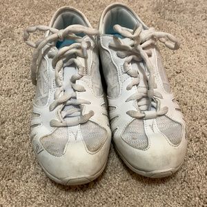 Varsity cheer shoes